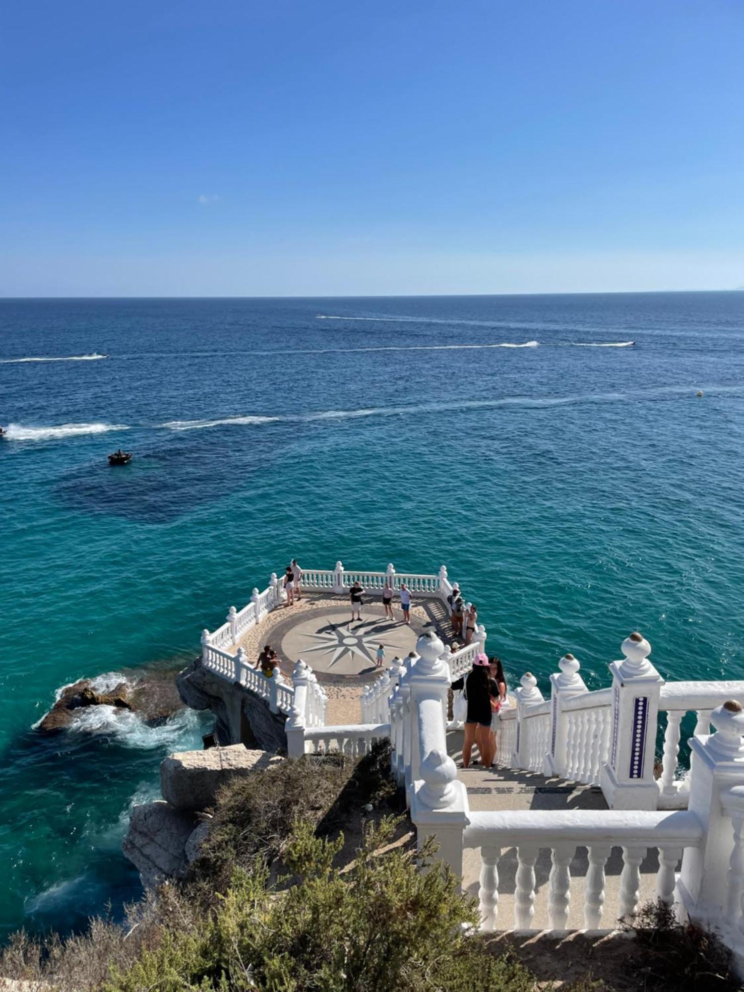 Apartamentos Pelicano Benidorm Esterno foto
