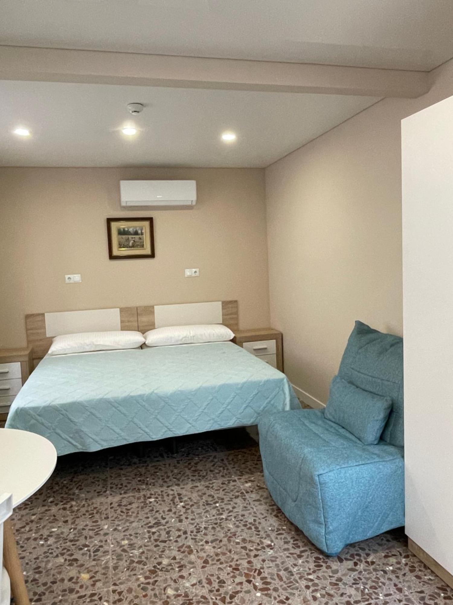 Apartamentos Pelicano Benidorm Esterno foto