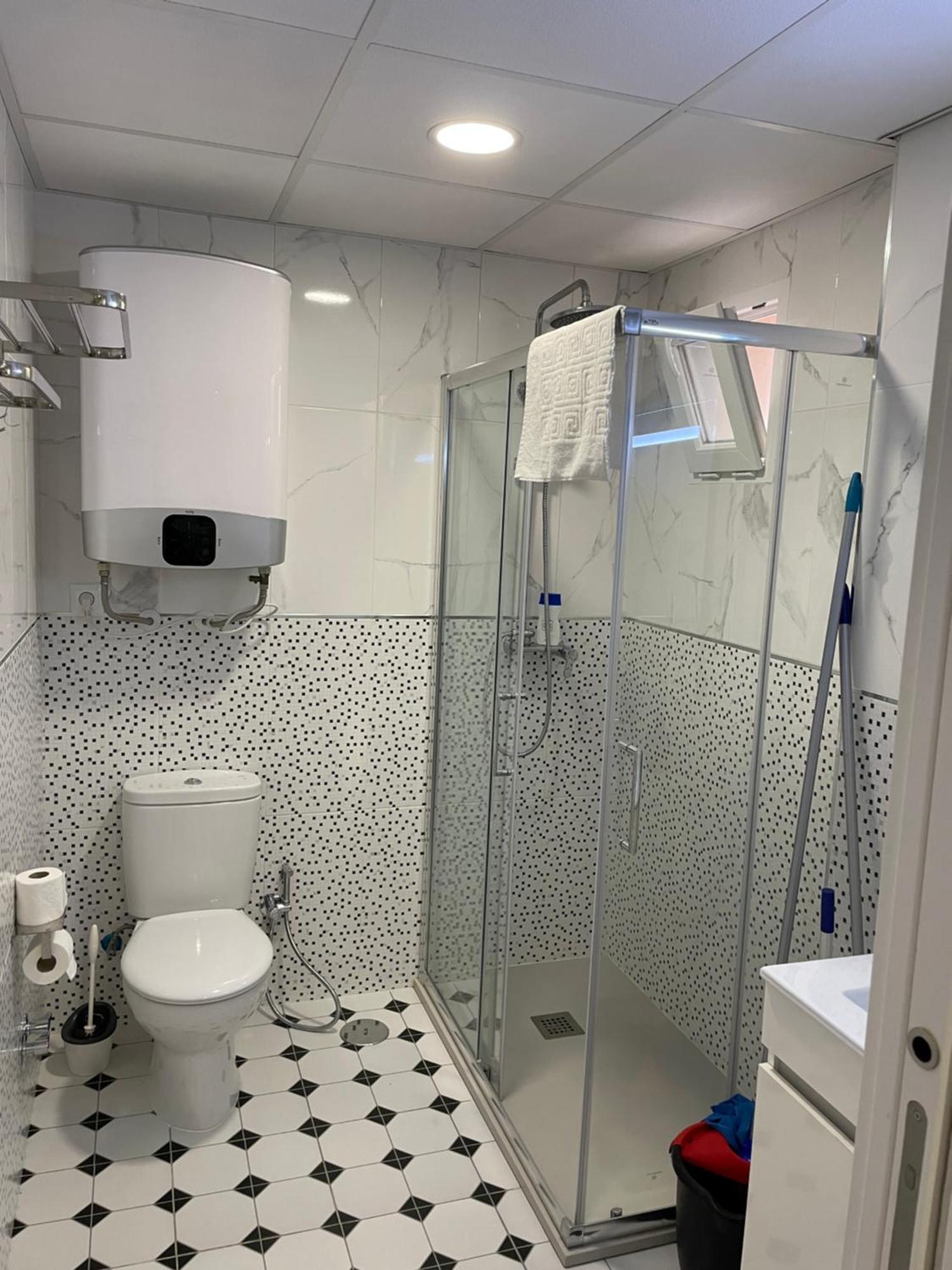 Apartamentos Pelicano Benidorm Esterno foto